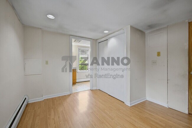 Building Photo - 535 Washington St