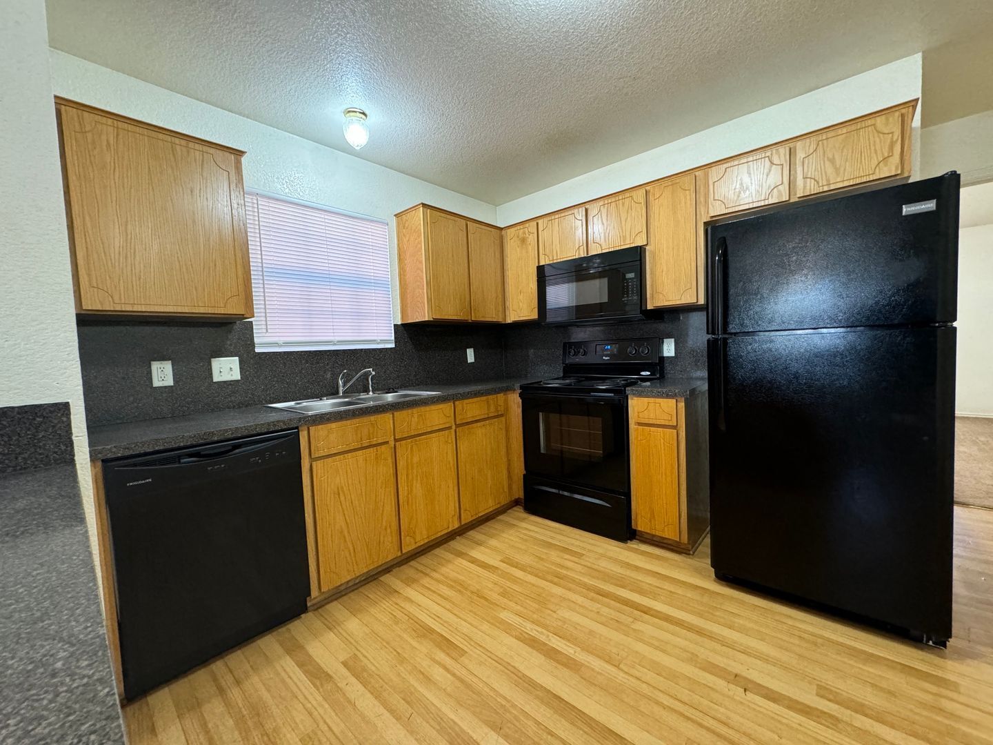 Building Photo - 4402 Jeff Scott Dr