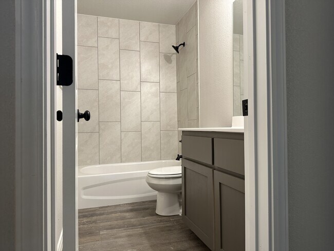 Building Photo - 5106 White Rose Dr