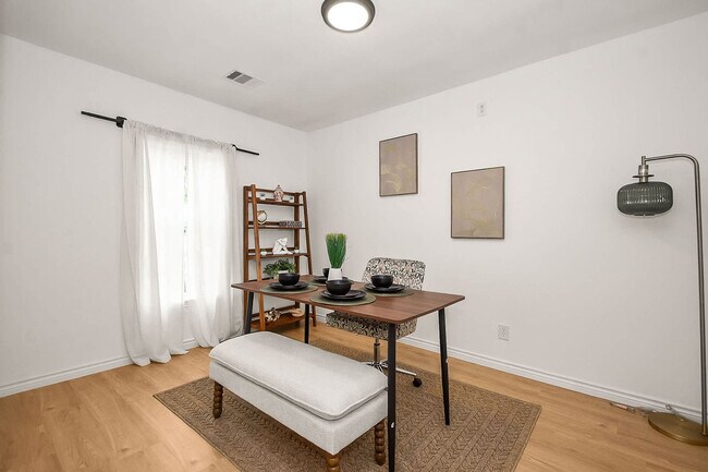 Building Photo - 3508 Omega St