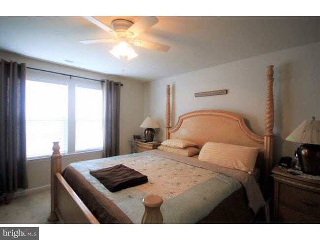 Building Photo - 1816 Pinnacle Dr