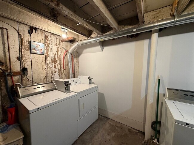 Building Photo - 16 Franklin Pl