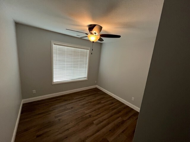 2nd of 3 Bedrooms - 221 W Lester St