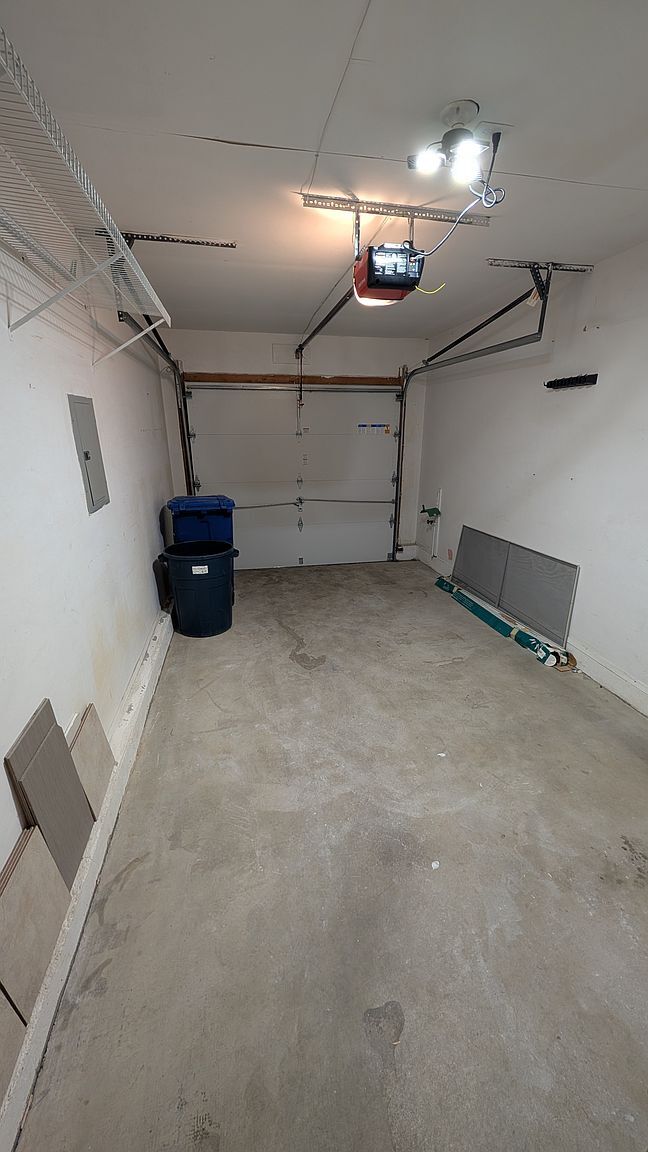 Building Photo - 228 Birch Hollow Dr