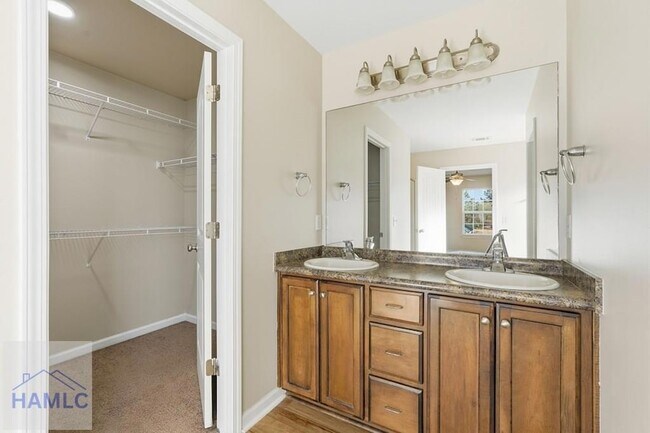 Building Photo - 374 Mill Pond Ln