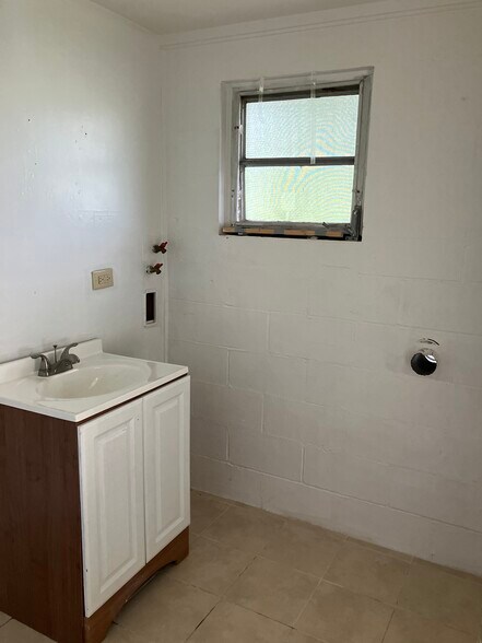 Building Photo - 8842 County Road 121