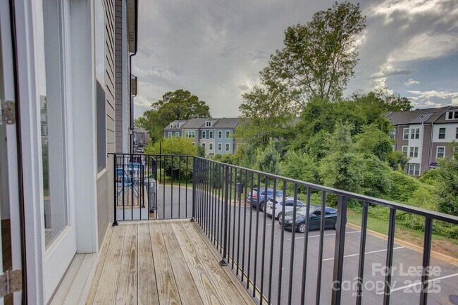 Building Photo - 112 Judson Ave