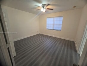Building Photo - 2532 SW 85th Terrace