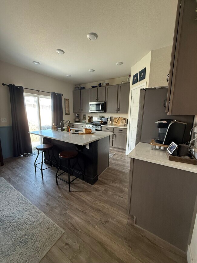 Building Photo - 12678 Granite Ridge Dr
