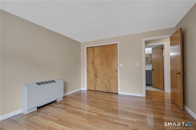 Building Photo - 115 S Main St