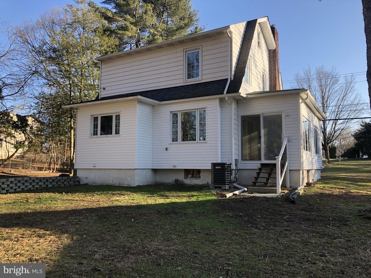 Building Photo - 329 Browning Ln
