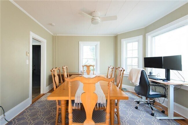 Building Photo - 21 Congdon Ave