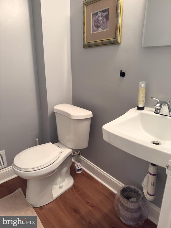 Building Photo - 12826 Camellia Dr