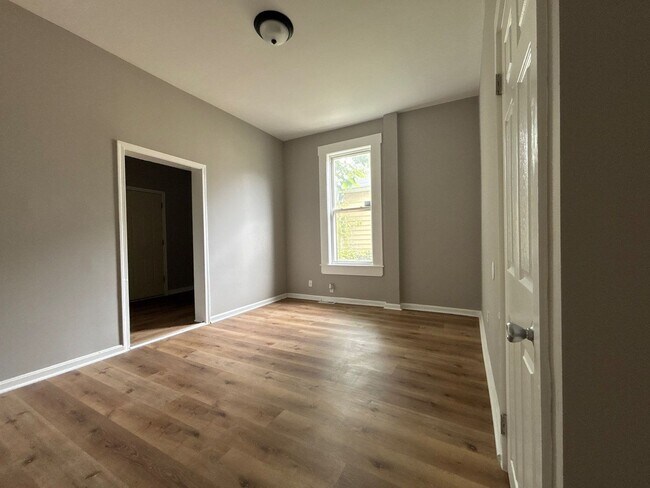 Building Photo - 3012 White Ave