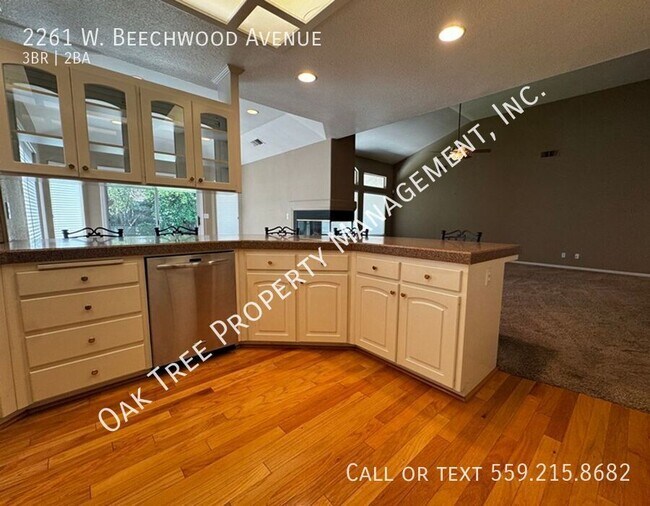 Building Photo - 2261 W Beechwood Ave