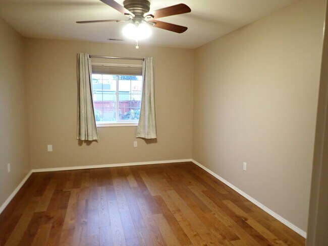 Building Photo - Great 55+ Condo