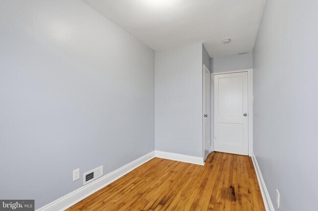 Building Photo - 811 Mildred Ave