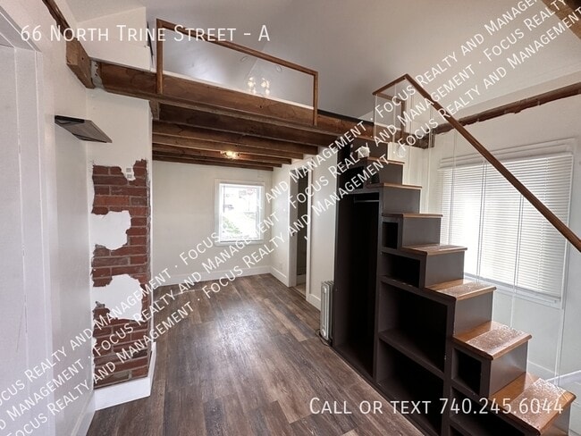 Building Photo - 66 1/2 N Trine St