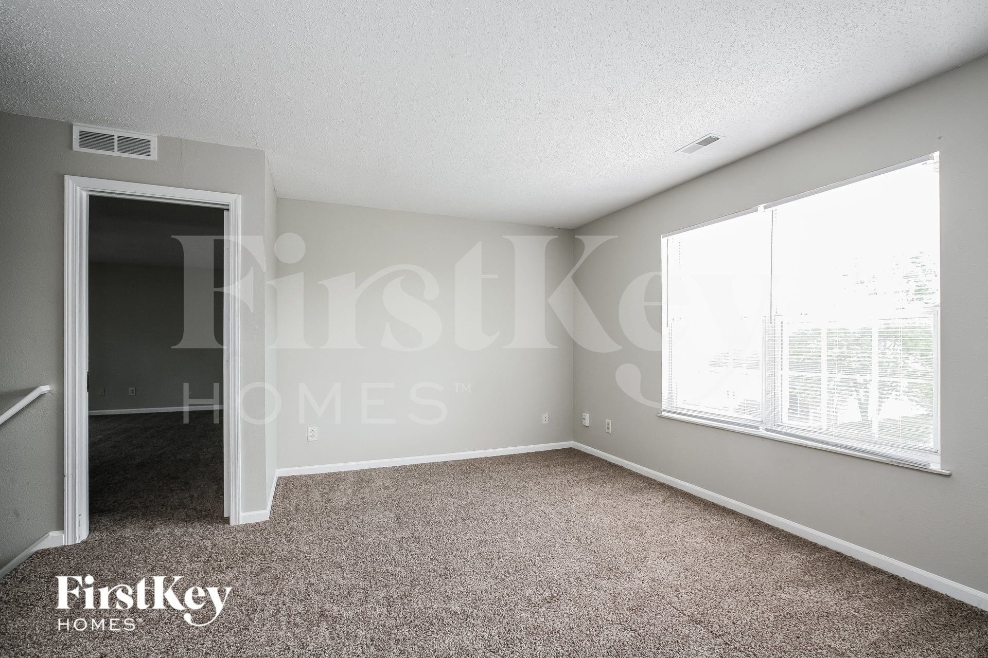Building Photo - 8925 Lighthorse Dr