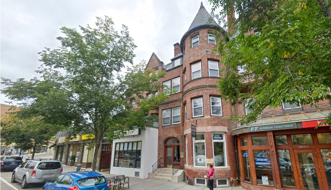Building Photo - 1406 Beacon St