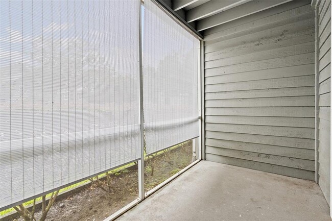 Building Photo - 11811 Skylake Pl