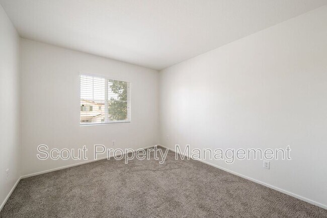 Building Photo - 29308 Abelia Ln