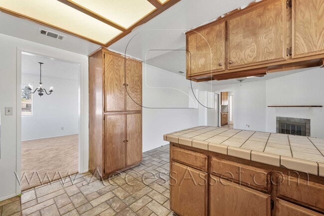 Building Photo - Single-Story 3 Bed with Covered Patio & Gated Yard