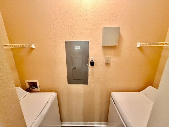 Building Photo - 8830 Dunes Ct