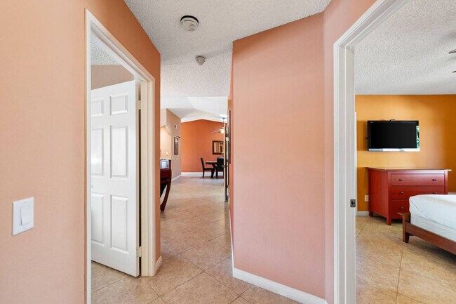 Building Photo - 53720 Avenida Carranza