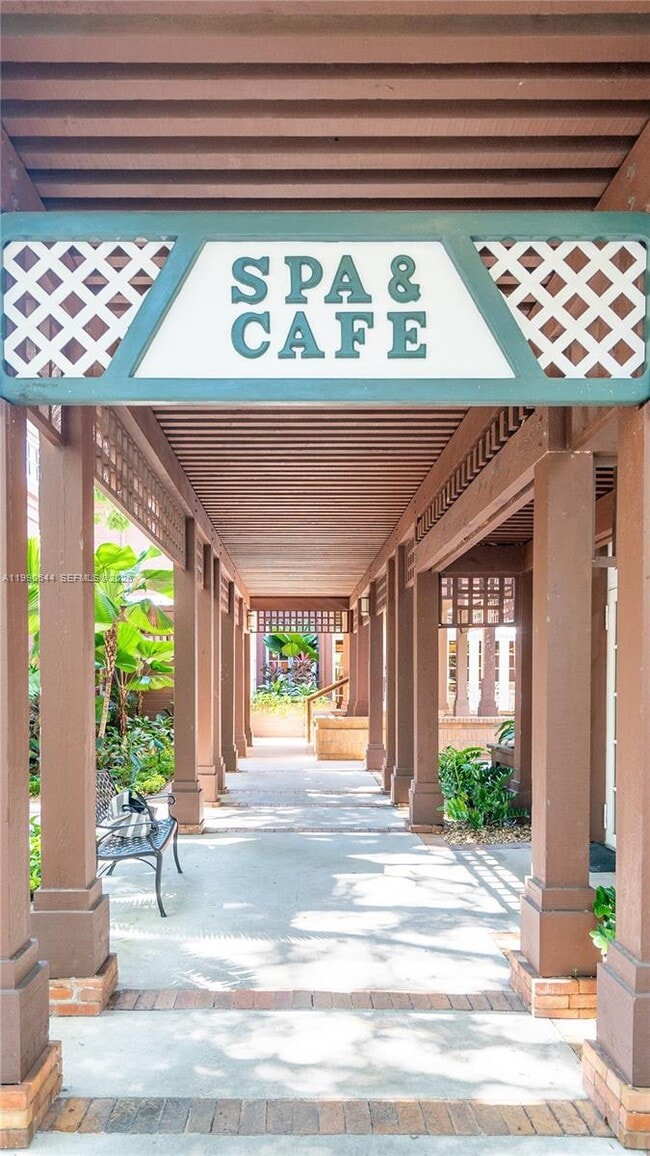 Building Photo - 2000 Towerside Terrace