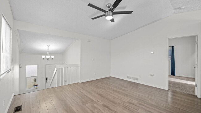 Building Photo - 580 Upton Dr