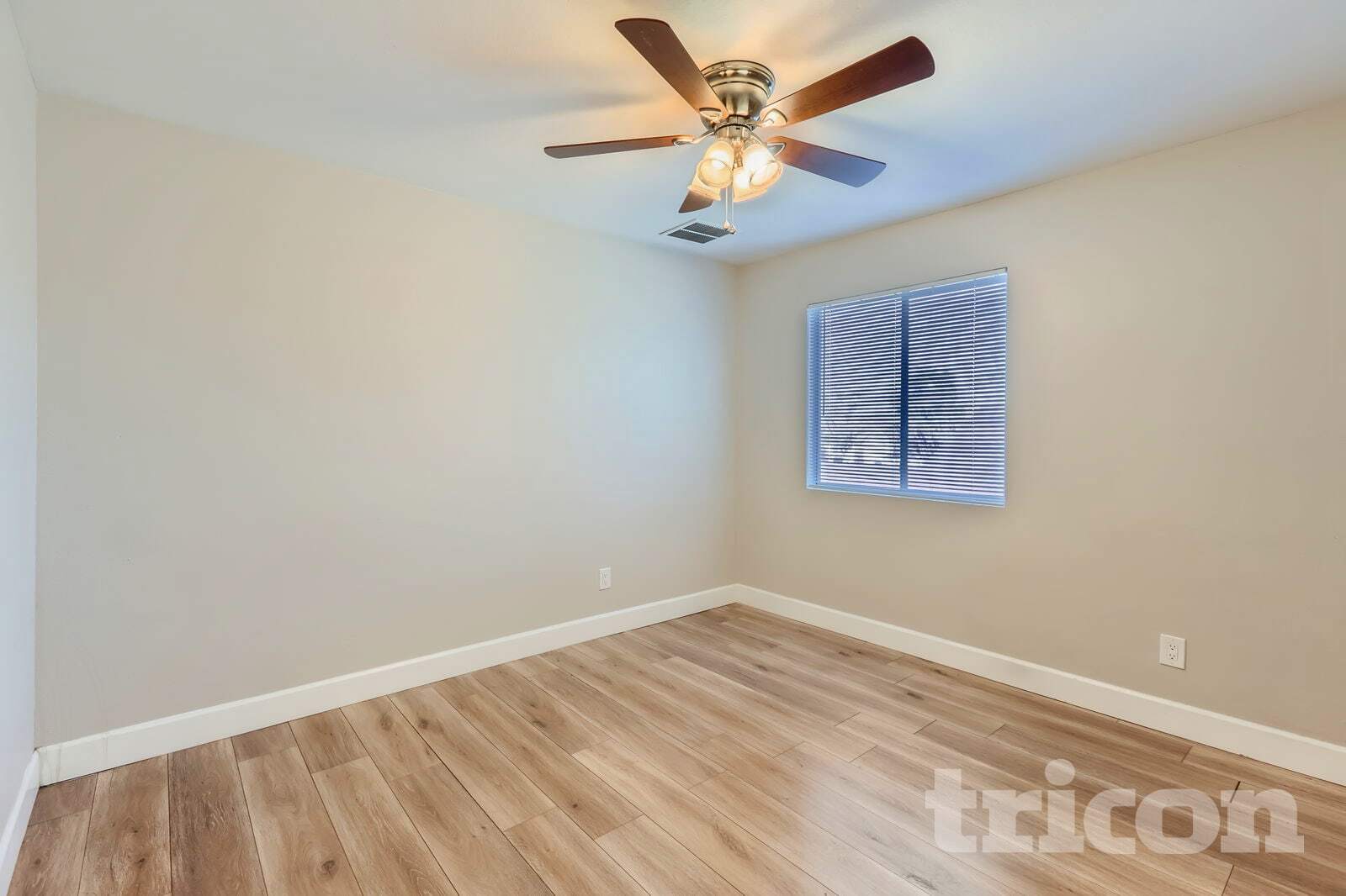 Building Photo - 2613 N 89th Dr