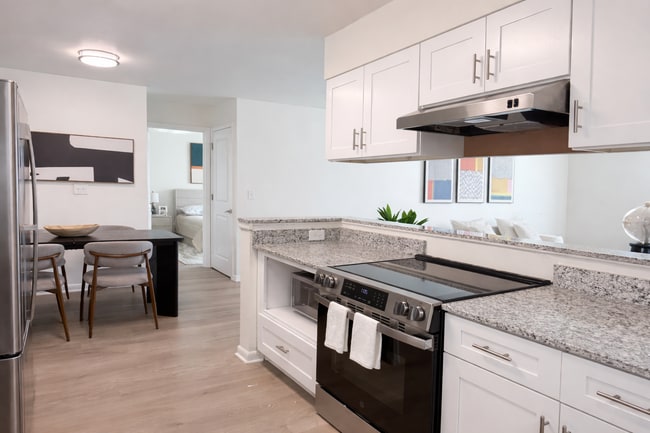 Building Photo - The Landings at Tiger Lily