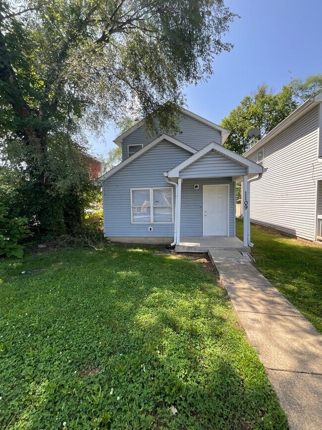 Building Photo - 4 Bed 2 Bath for Rent