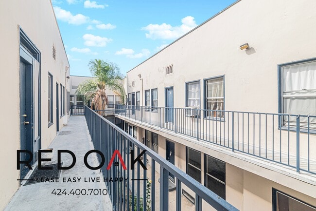 Building Photo - 1021 Mariposa Ave