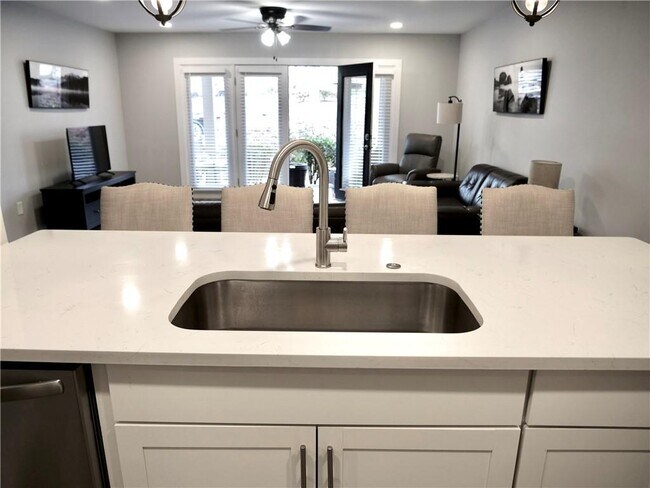 Building Photo - 3650 Ashford Dunwoody Rd NE