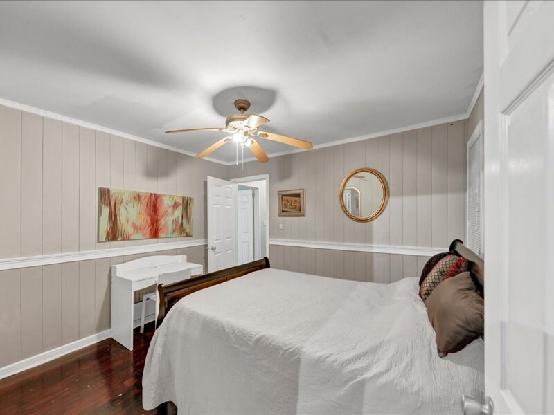 Building Photo - 1410 N Druid Hills Rd