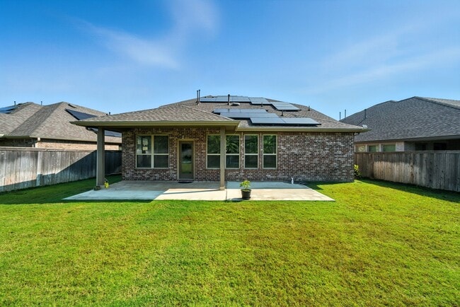 Building Photo - 15011 Old Horseshoe Lake Dr