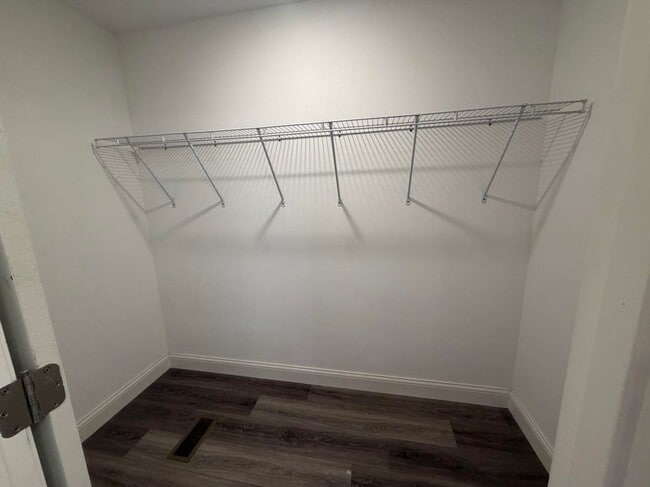 Building Photo - Beautiful Duplex in Jackson