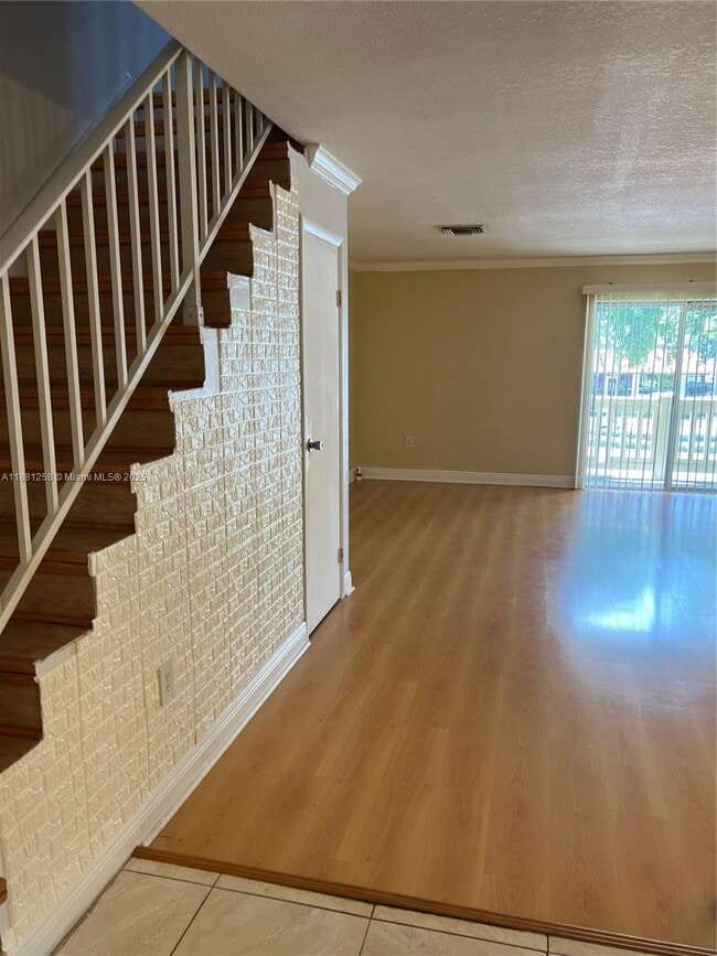 Building Photo - 8607 SW 137th Ave