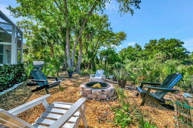 Building Photo - 19 Hoffer St