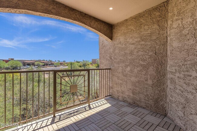 Building Photo - 13700 N Fountain Hills Blvd