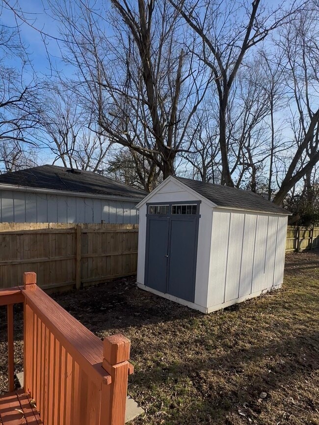 Building Photo - 112 Penmoken Park