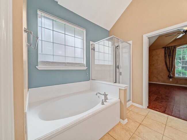 Building Photo - 13444 Bavarian Dr