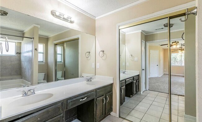 Building Photo - 802 Antelope Trail