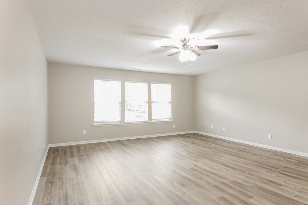 Building Photo - 56 Knoll Ln