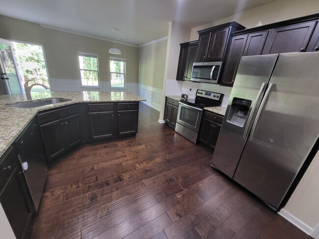 Building Photo - 5716 Westin Cir