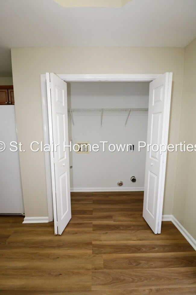 Building Photo - Family Home in Fox Hollow