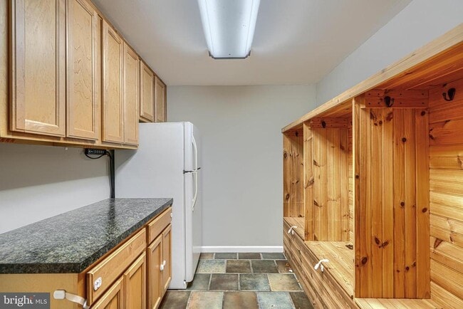 Building Photo - 8301 Whitebark Ct