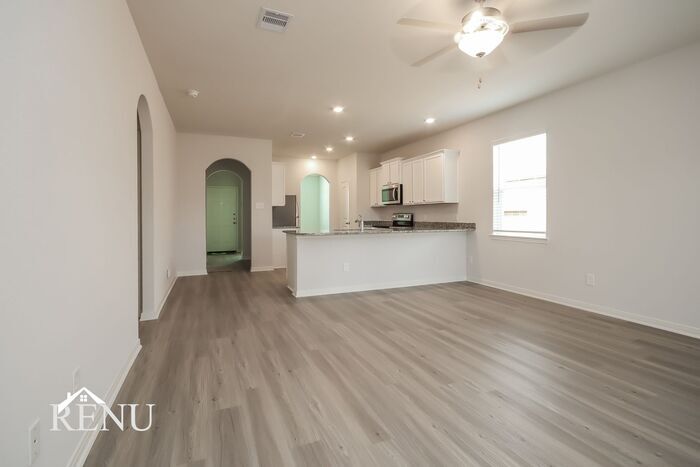 Building Photo - 25314 Shadowdale Dr